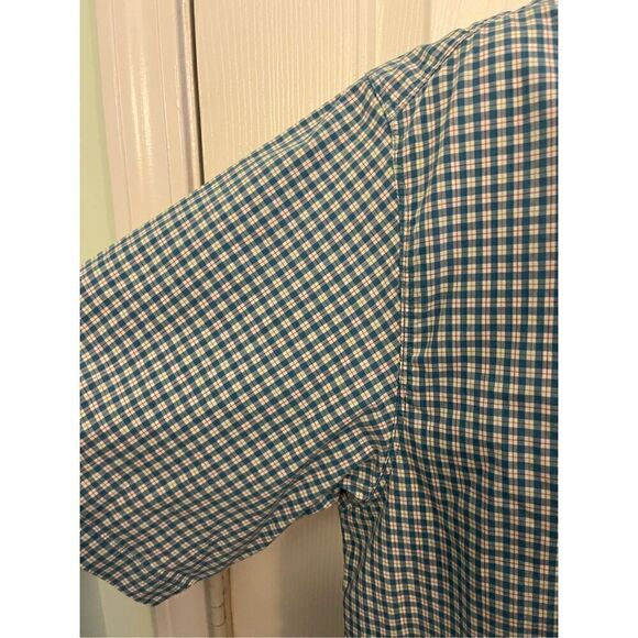 Columbia Titanium Blue Short Sleeve . Size Large - Picture 7 of 8